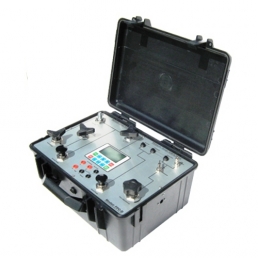 Pneumatic & Hydraulic Pressure Calibrator - Prisma